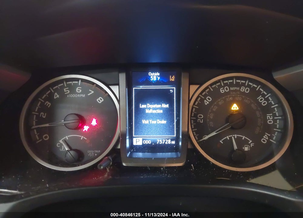 2019 TOYOTA TACOMA SR5 V6 VIN: 3TMCZ5AN8KM214437