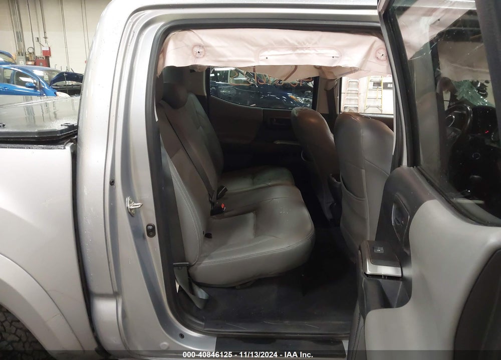 2019 TOYOTA TACOMA SR5 V6 VIN: 3TMCZ5AN8KM214437