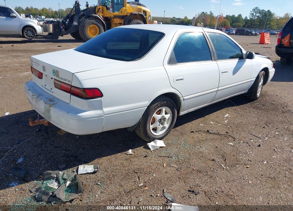 1999 TOYOTA CAMRY LE VIN: JT2BG22KXX0311713