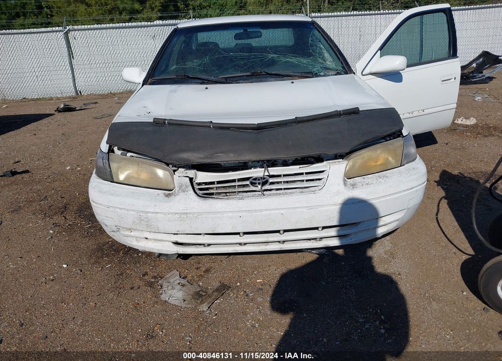 1999 TOYOTA CAMRY LE VIN: JT2BG22KXX0311713