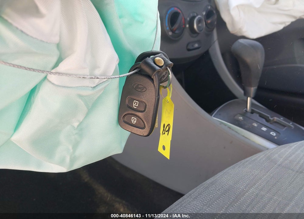 2016 HYUNDAI ACCENT SE VIN: KMHCT4AE1GU099075