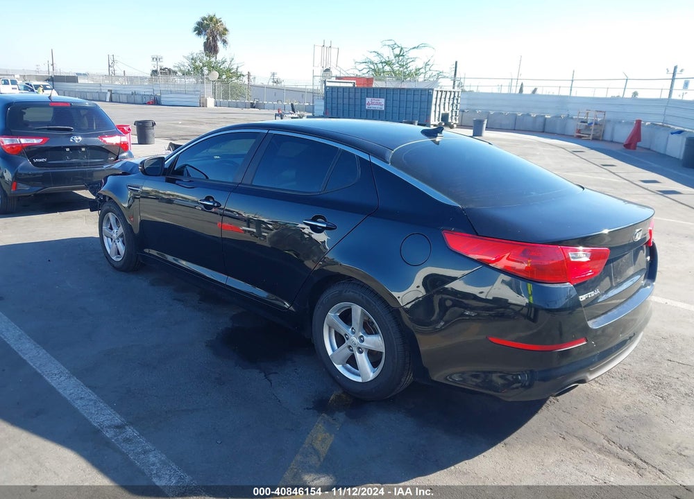 2015 KIA OPTIMA LX VIN: KNAGM4A73F5658376