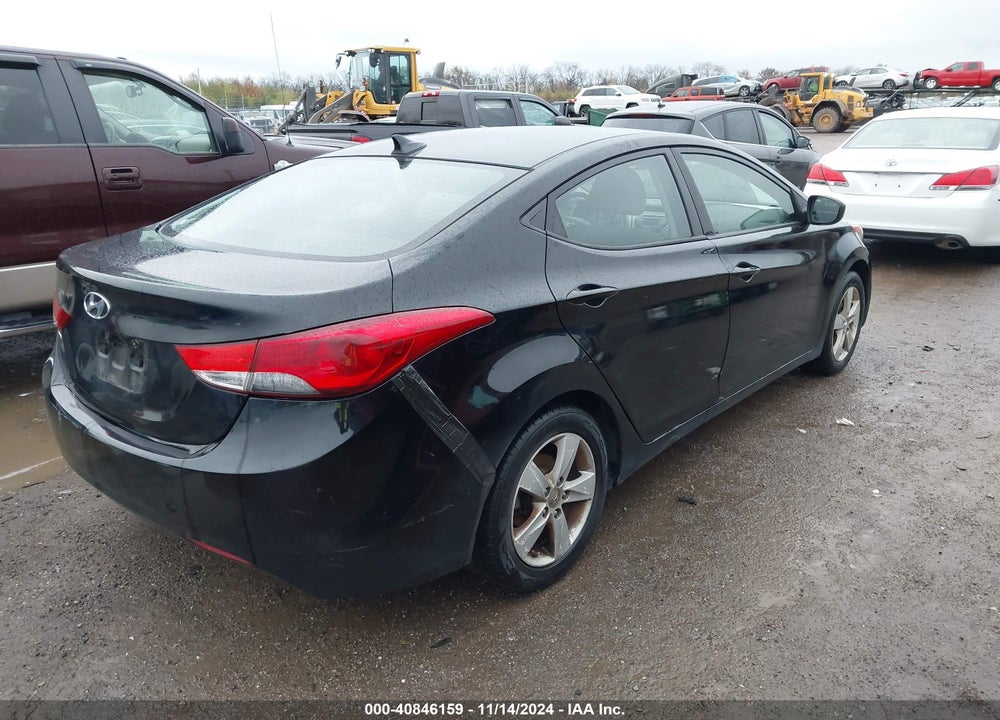2013 HYUNDAI ELANTRA GLS VIN: KMHDH4AE8DU927155