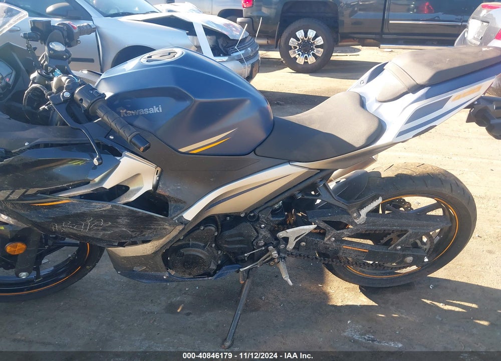 2023 KAWASAKI EX400 VIN: JKAEXKH1XPDAR1420