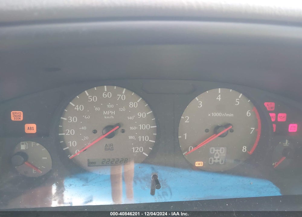 2000 INFINITI QX4 VIN: JNRAR07Y3YW084586