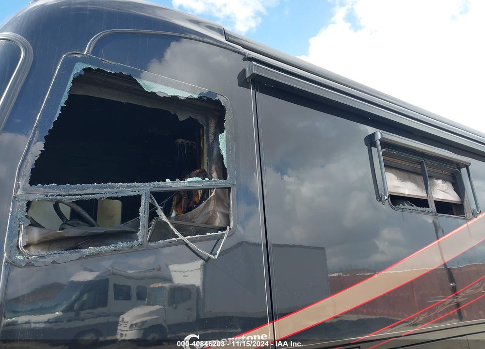 2016 SPARTAN MOTORS MOTORHOME 4VZ VIN: 4VZVU1E93GC081011