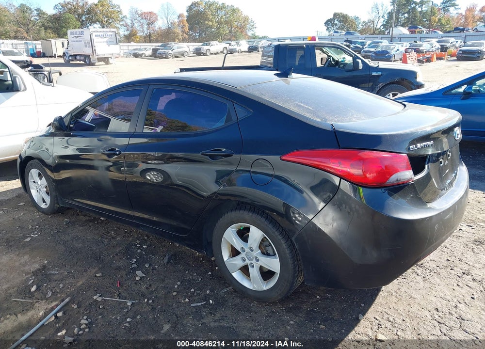 2011 HYUNDAI ELANTRA VIN: 5NPDH4AE6BH010954