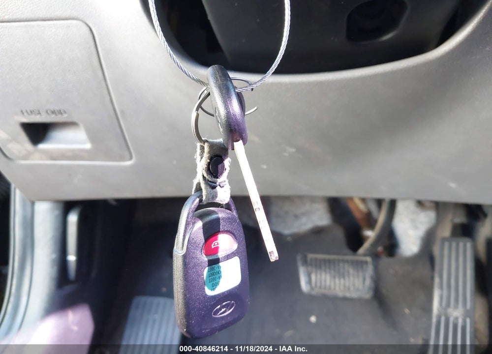 2011 HYUNDAI ELANTRA VIN: 5NPDH4AE6BH010954