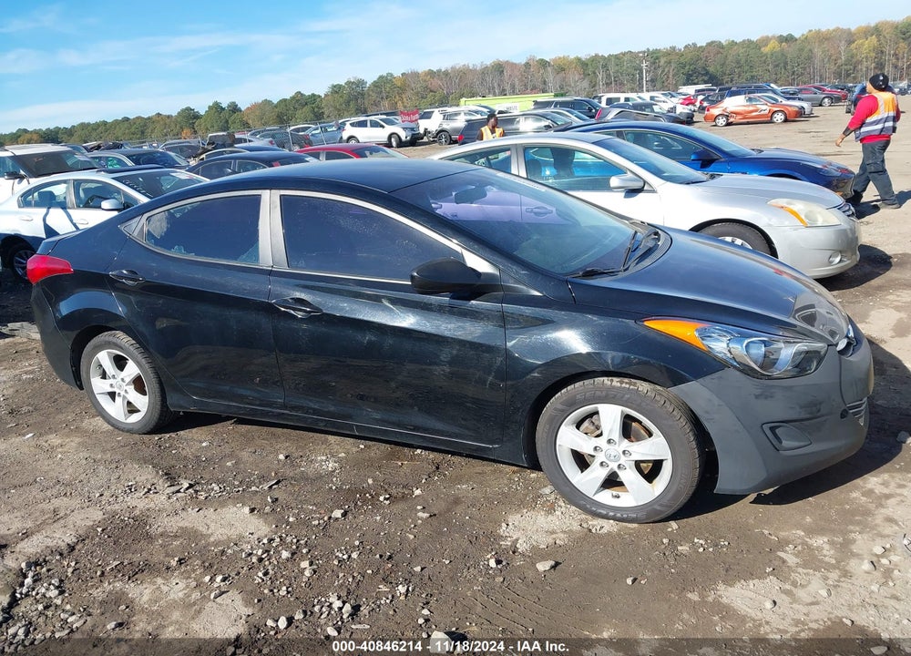 2011 HYUNDAI ELANTRA VIN: 5NPDH4AE6BH010954