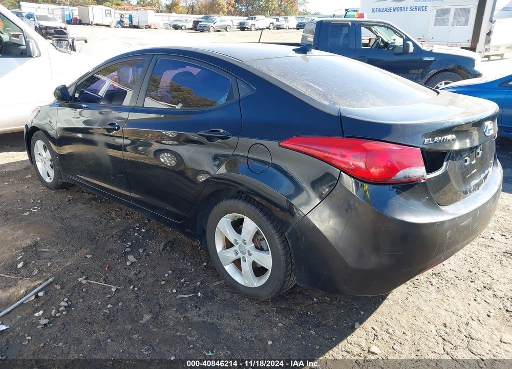 2011 HYUNDAI ELANTRA VIN: 5NPDH4AE6BH010954