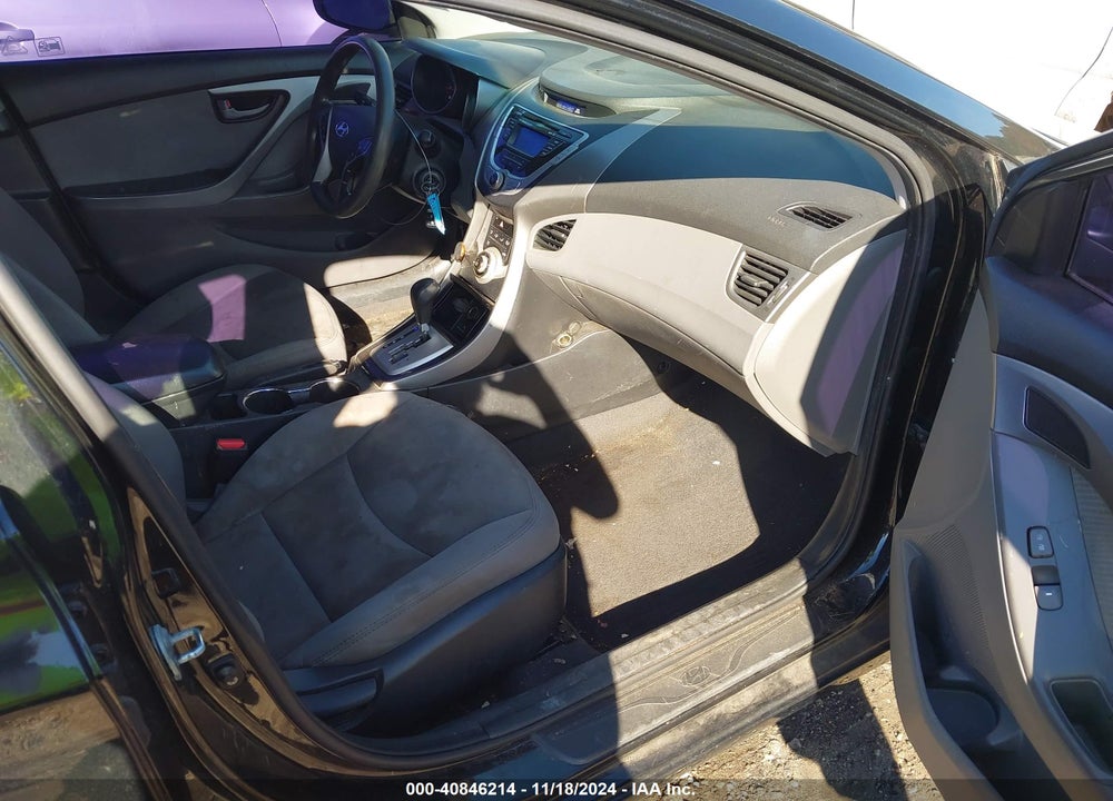 2011 HYUNDAI ELANTRA VIN: 5NPDH4AE6BH010954