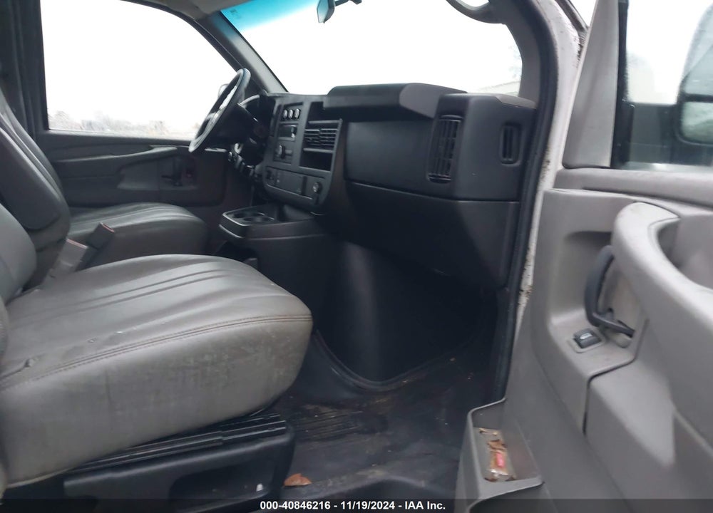 2015 CHEVROLET EXPRESS 2500 WORK VAN VIN: 1GCWGFCF8F1258102