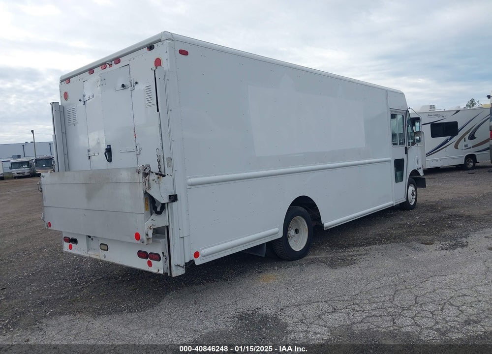 2009 FREIGHTLINER CHASSIS M LINE WALK-IN VAN VIN: 4UZAANDU99CAM3466