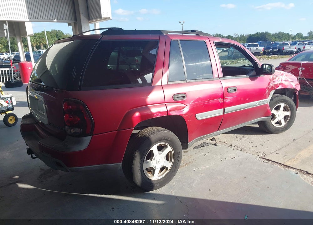 2002 CHEVROLET TRAILBLAZER LT VIN: 1GNDT13S522174821