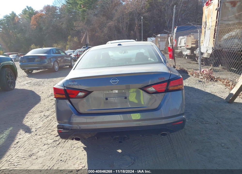 2024 NISSAN ALTIMA SR FWD VIN: 1N4BL4CV5RN305045
