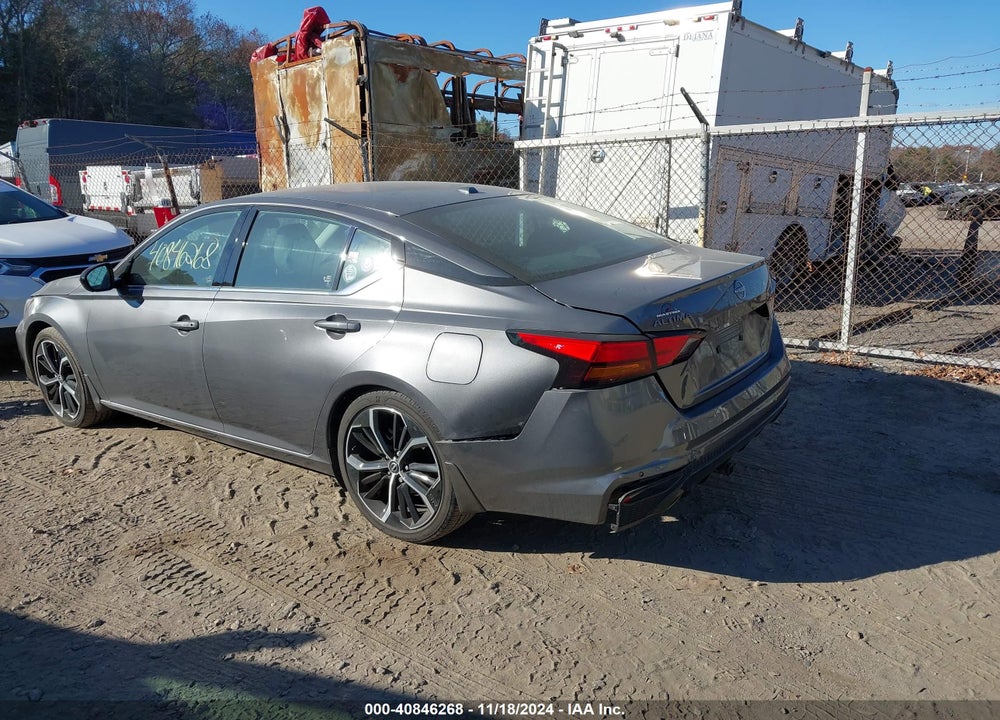 2024 NISSAN ALTIMA SR FWD VIN: 1N4BL4CV5RN305045