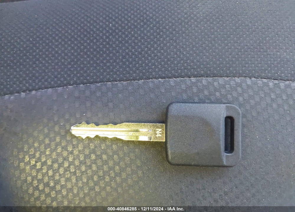 2013 NISSAN ROGUE S VIN: JN8AS5MTXDW554864
