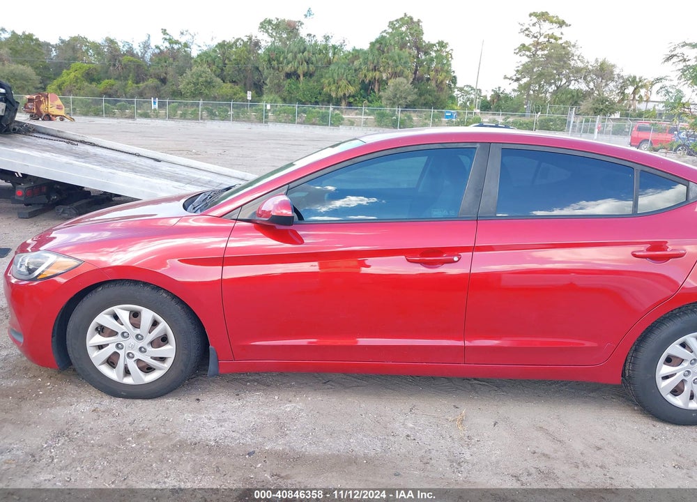 2018 HYUNDAI ELANTRA SE VIN: 5NPD74LFXJH346050