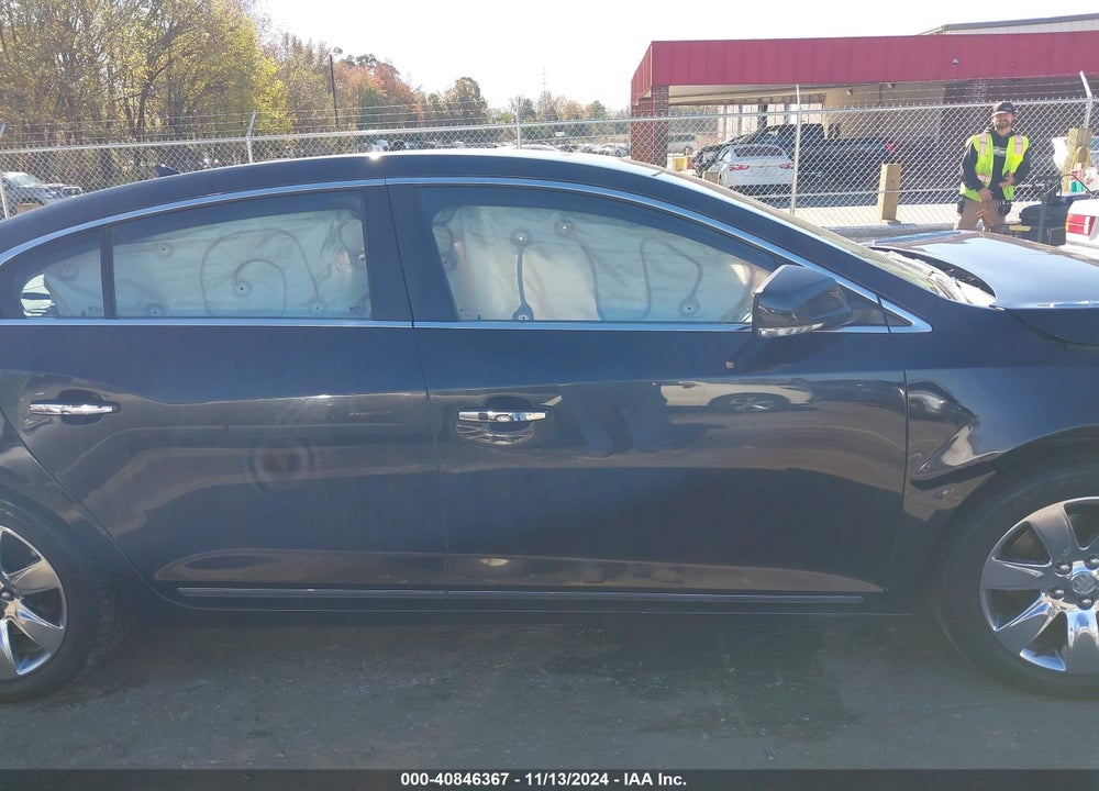2011 BUICK LACROSSE CXS VIN: 1G4GE5GD8BF307238