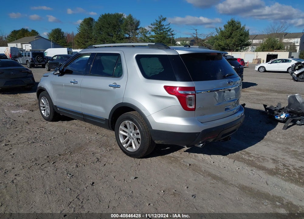 2015 FORD EXPLORER XLT VIN: 1FM5K7D81FGB56357
