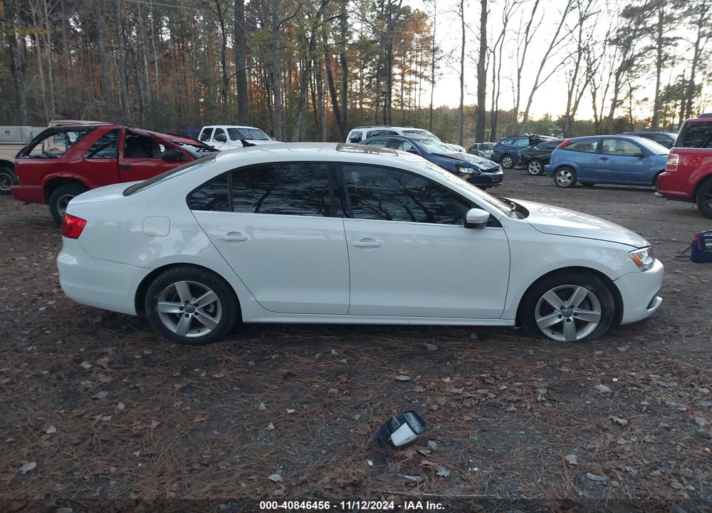 2014 VOLKSWAGEN JETTA 2.0L TDI VIN: 3VW3L7AJ5EM438986
