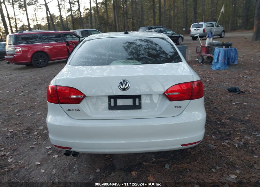 2014 VOLKSWAGEN JETTA 2.0L TDI VIN: 3VW3L7AJ5EM438986