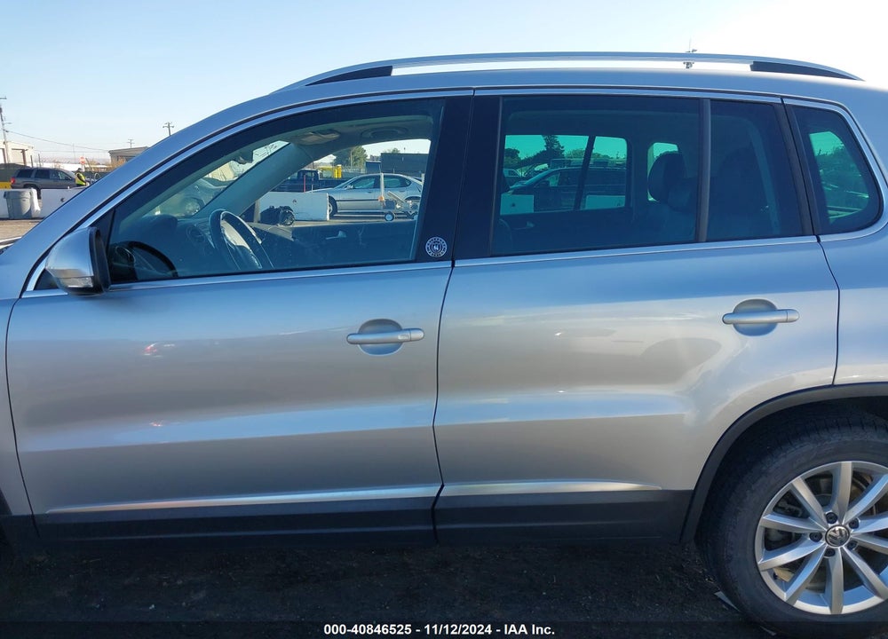 2017 VOLKSWAGEN TIGUAN 2.0T WOLFSBURG EDITION VIN: WVGRV7AX3HK002172