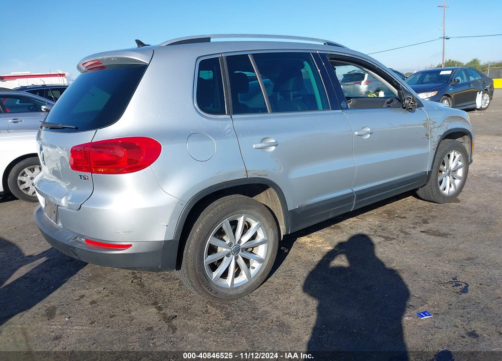 2017 VOLKSWAGEN TIGUAN 2.0T WOLFSBURG EDITION VIN: WVGRV7AX3HK002172