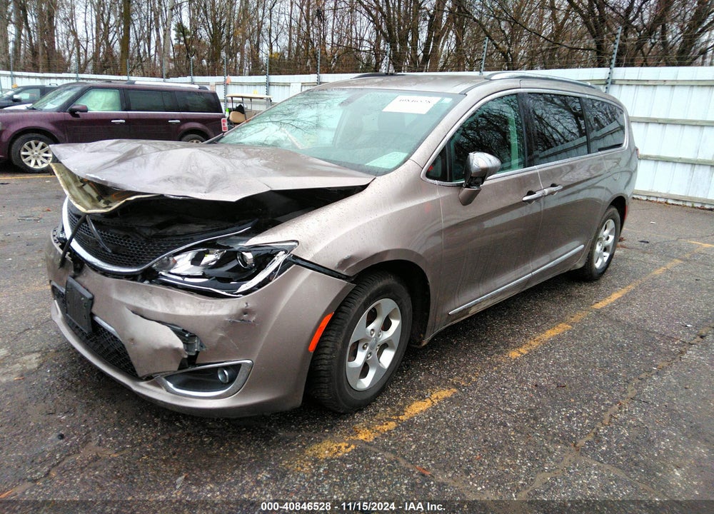 2017 CHRYSLER PACIFICA TOURING L PLUS VIN: 2C4RC1EG0HR643587