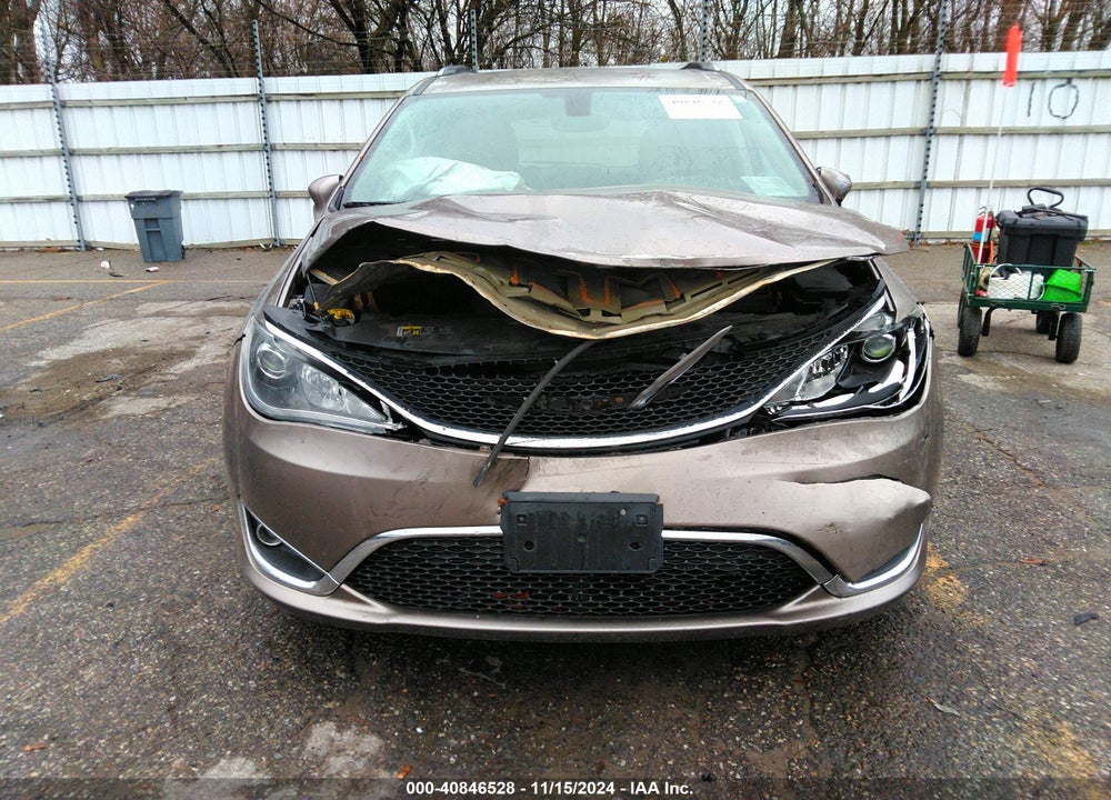 2017 CHRYSLER PACIFICA TOURING L PLUS VIN: 2C4RC1EG0HR643587