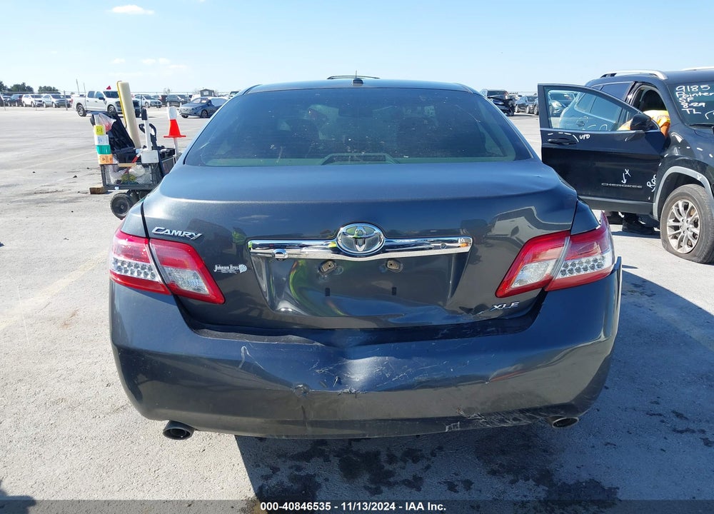 2011 TOYOTA CAMRY VIN: 4T1BK3EK3BU132997
