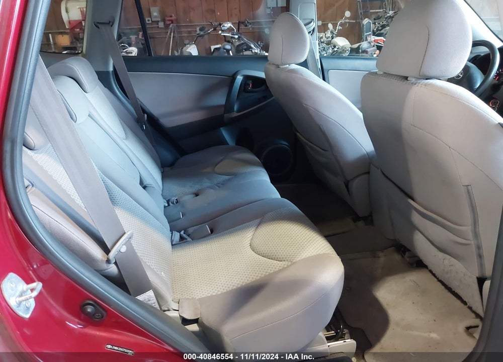 2007 TOYOTA RAV4 BASE V6 VIN: JTMBK33V375020896