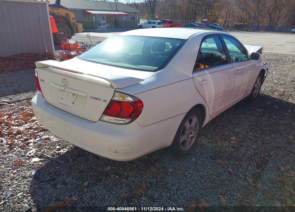 2005 TOYOTA CAMRY SE VIN: 4T1BE32K25U406450