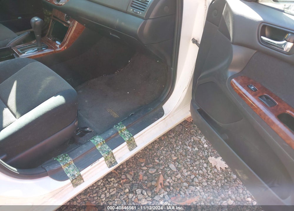 2005 TOYOTA CAMRY SE VIN: 4T1BE32K25U406450