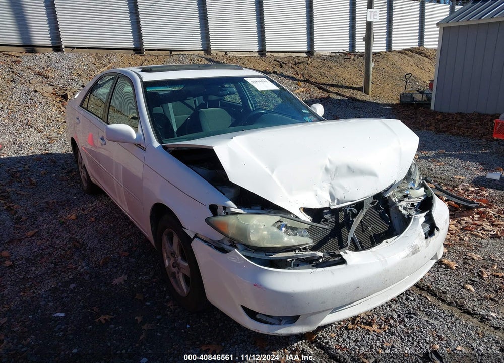2005 TOYOTA CAMRY SE VIN: 4T1BE32K25U406450