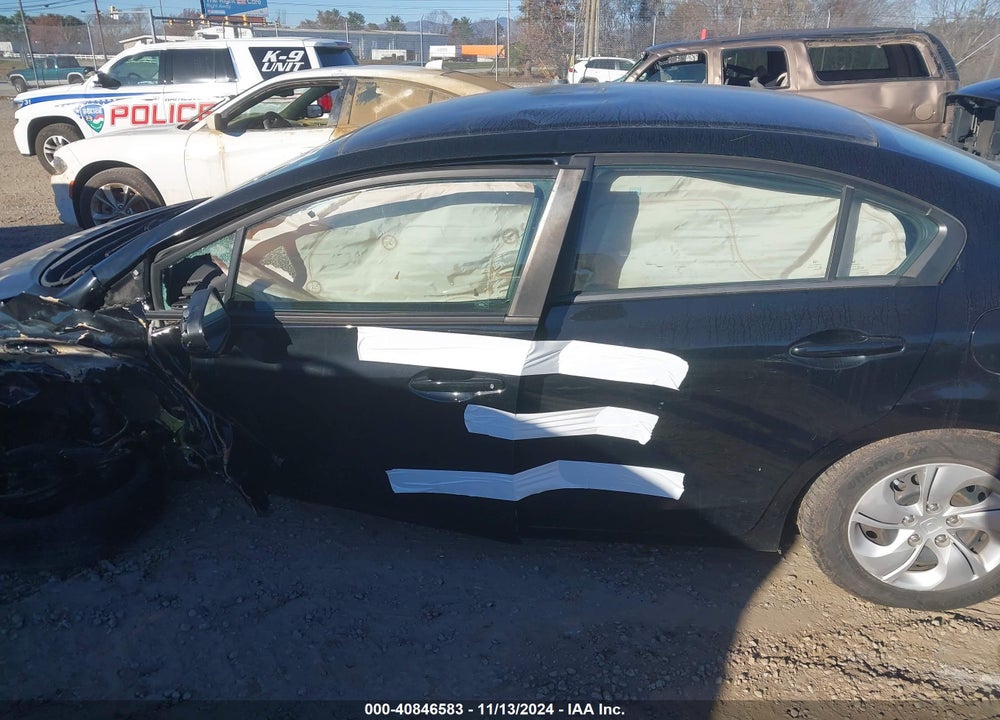 2015 HONDA CIVIC LX VIN: 19XFB2F51FE051333