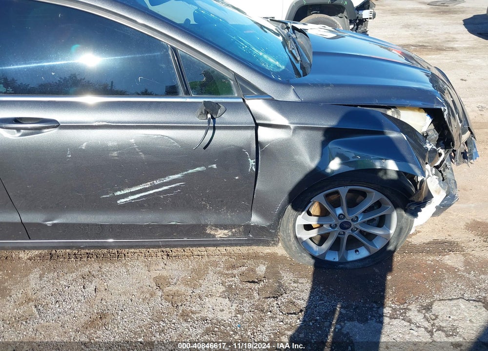 2020 FORD FUSION VIN: 3FA6P0HDXLR147885