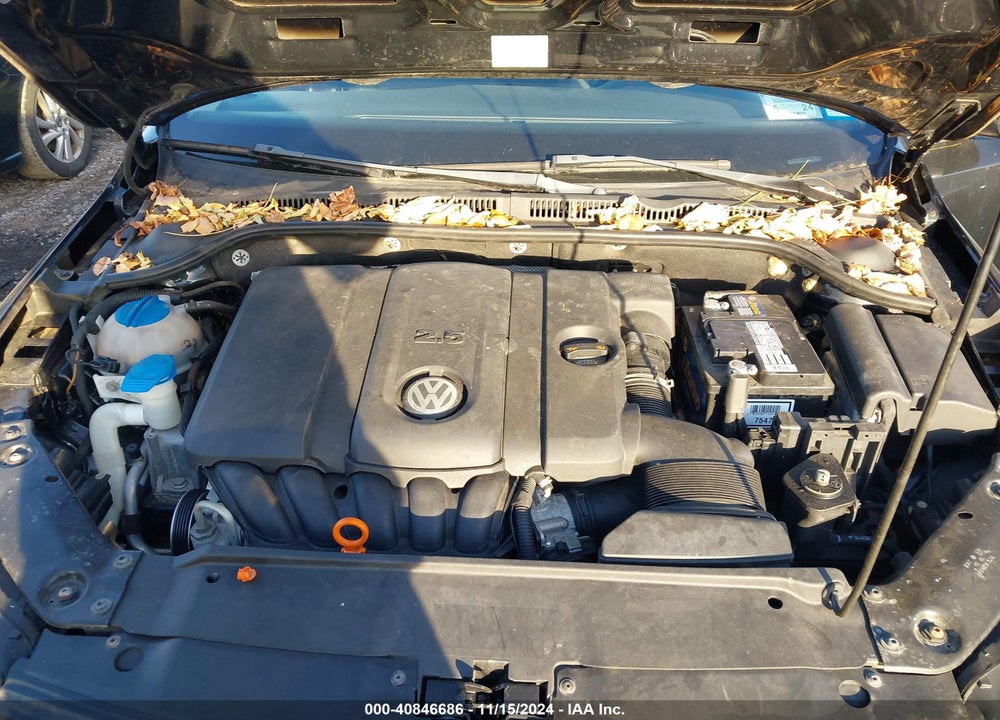 2012 VOLKSWAGEN JETTA 2.5L SE VIN: 3VWDP7AJ3CM360892