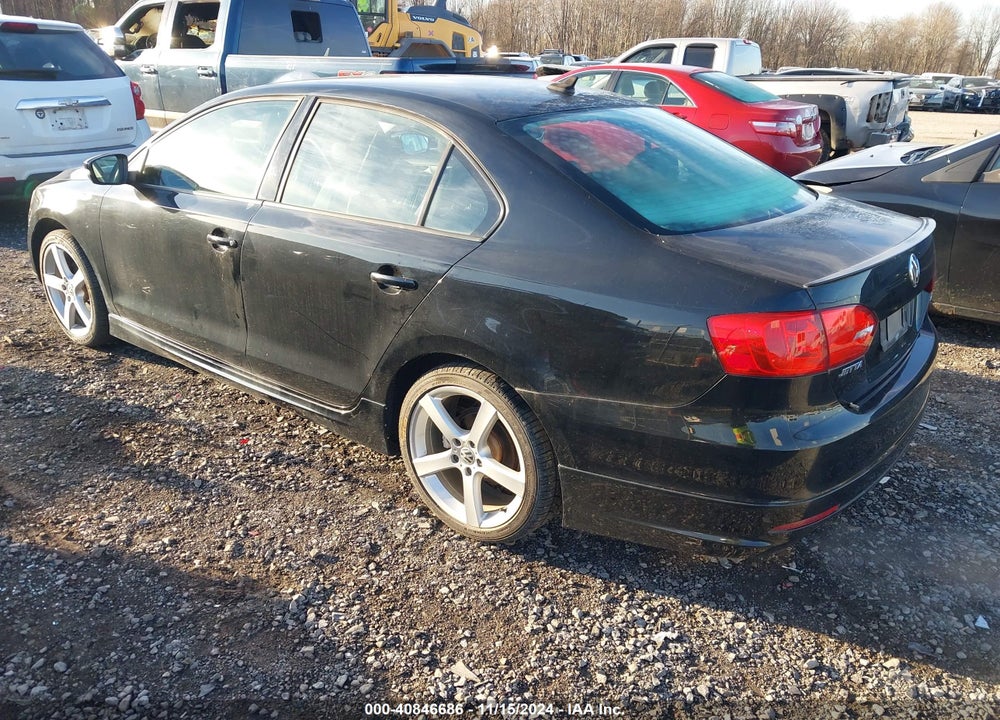 2012 VOLKSWAGEN JETTA 2.5L SE VIN: 3VWDP7AJ3CM360892