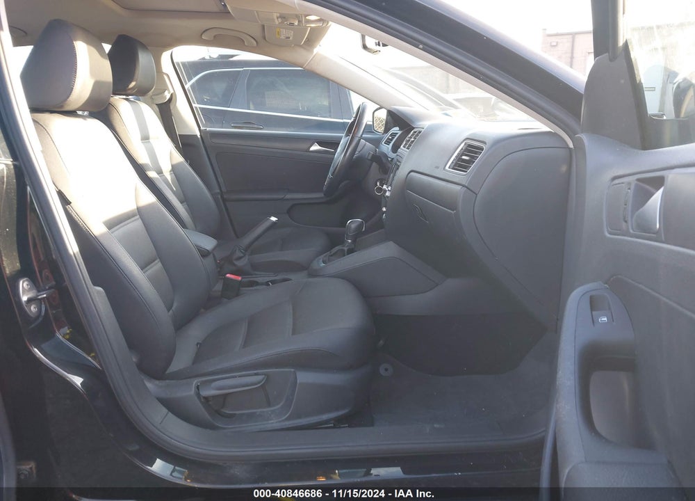 2012 VOLKSWAGEN JETTA 2.5L SE VIN: 3VWDP7AJ3CM360892