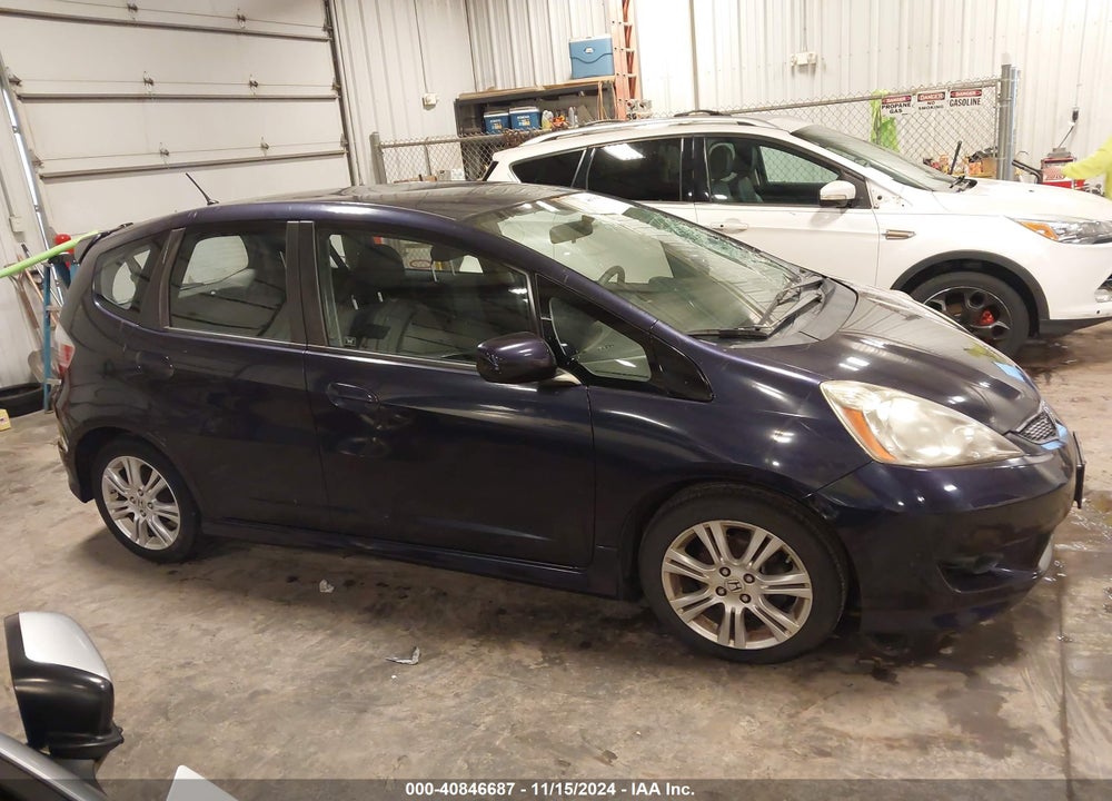 2010 HONDA FIT SPORT VIN: JHMGE8H46AC008494
