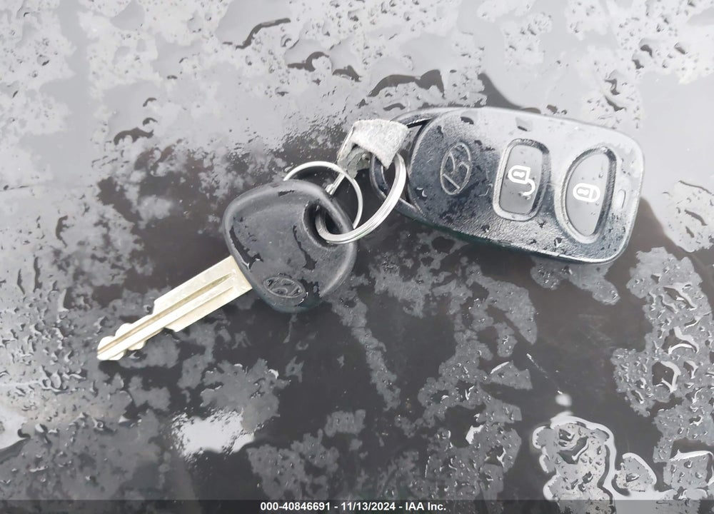 2007 HYUNDAI TUCSON LIMITED/SE VIN: KM8JN72D37U584486