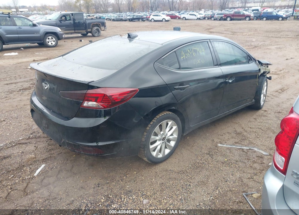 2020 HYUNDAI ELANTRA VIN: KMHD84LF3LU894828