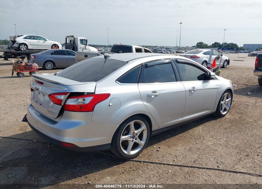 2014 FORD FOCUS TITANIUM VIN: 1FADP3J29EL240514