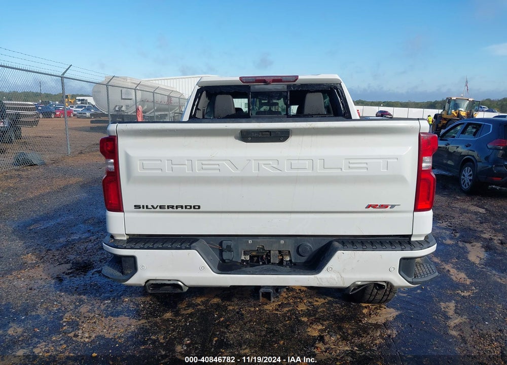 2020 CHEVROLET SILVERADO 1500 4WD SHORT BED RST VIN: 3GCUYEEL0LG438818