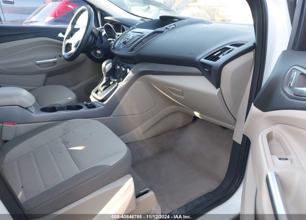 2014 FORD ESCAPE SE VIN: 1FMCU9GX5EUA05196