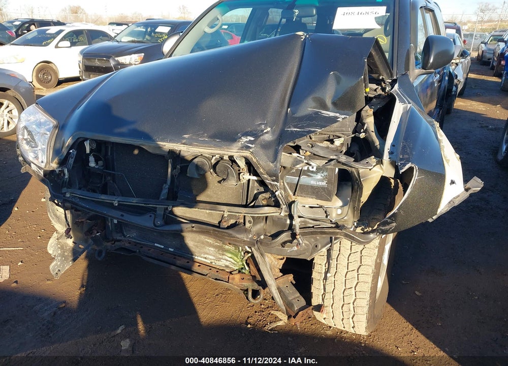 2006 TOYOTA 4RUNNER SR5 V6 VIN: JTEBU14R268068298