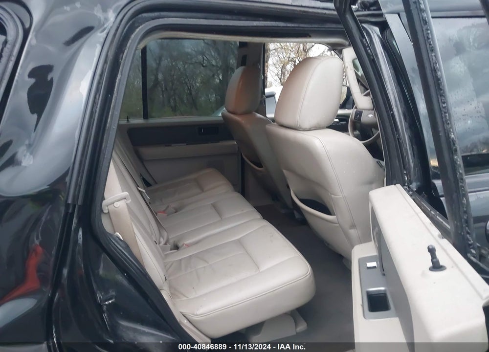 2010 FORD EXPEDITION XLT VIN: 1FMJU1G53AEA81379