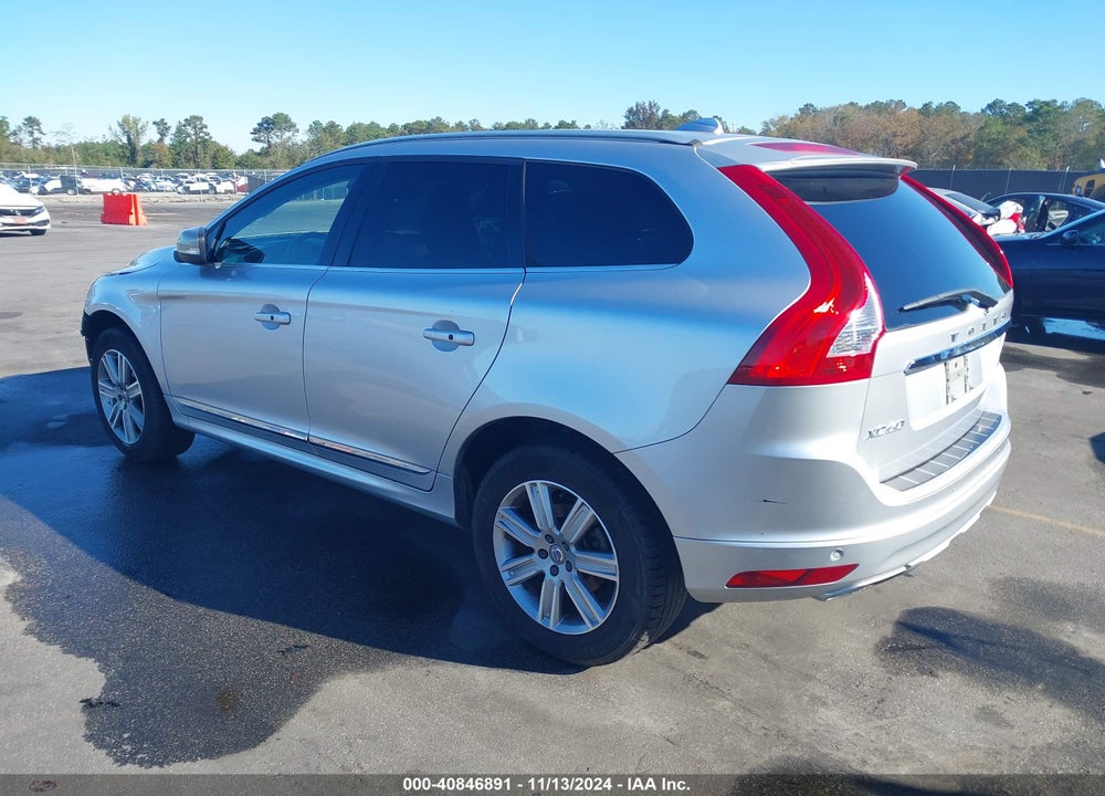 2017 VOLVO XC60 T5 INSCRIPTION VIN: YV440MDU6H2158989