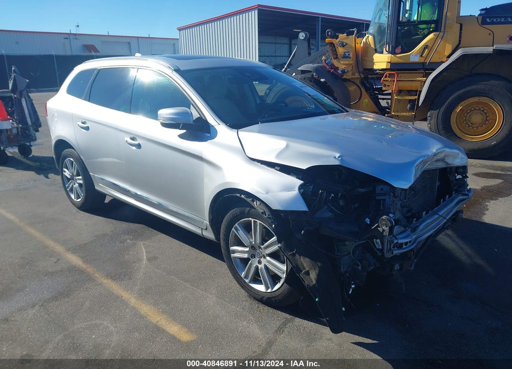 2017 VOLVO XC60 T5 INSCRIPTION VIN: YV440MDU6H2158989